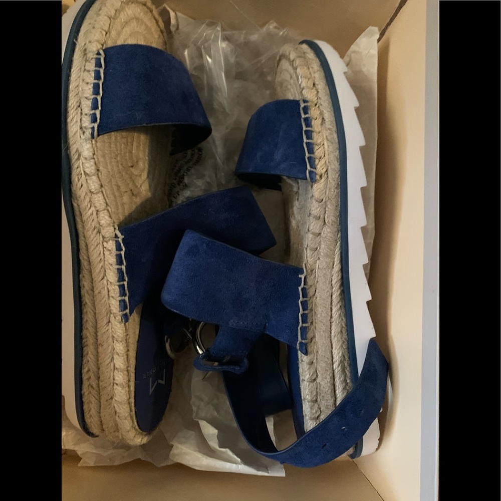 Marc fisher sandals